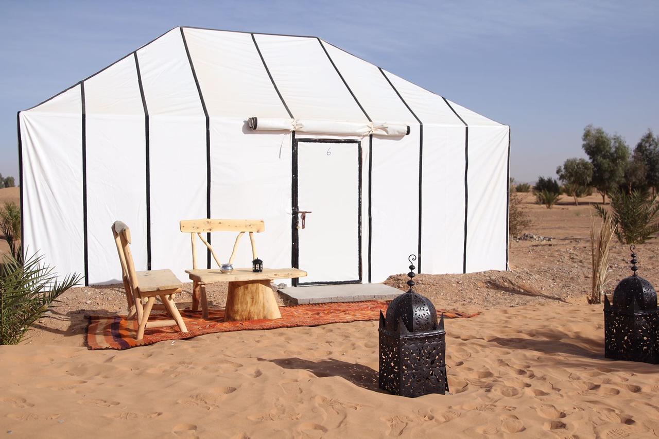 Отель Sahara Sky Luxury Camp Мерзуга Экстерьер фото