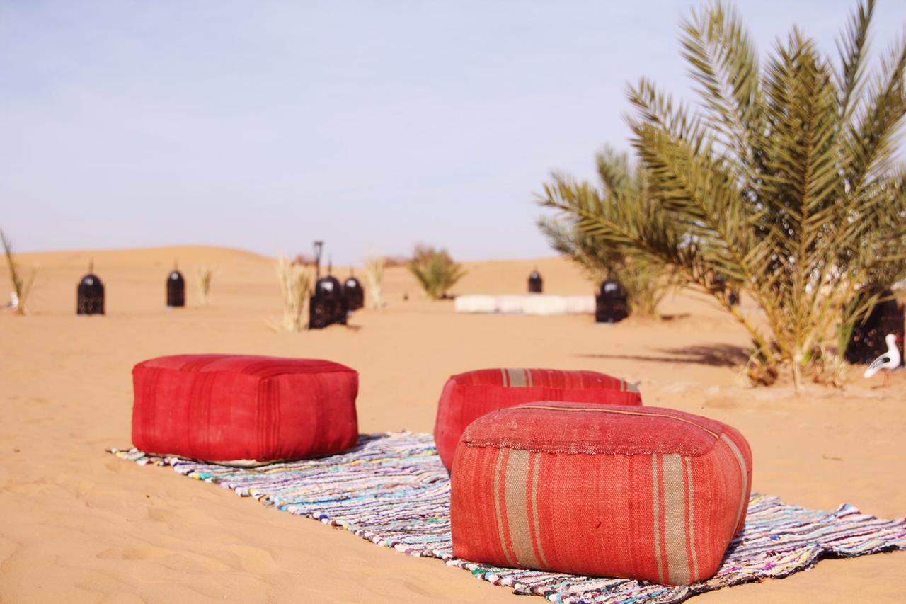 Отель Sahara Sky Luxury Camp Мерзуга Экстерьер фото
