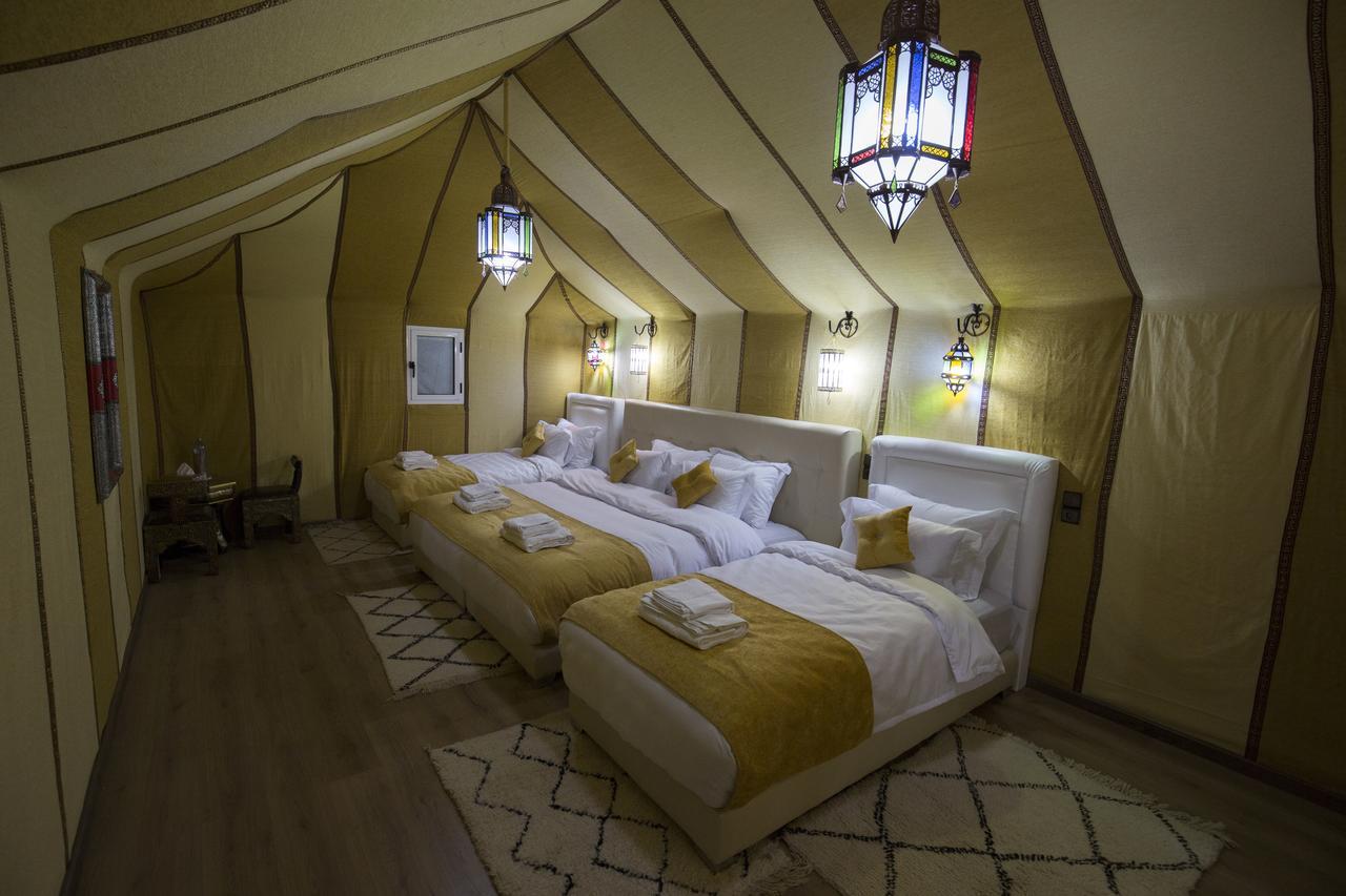 Отель Sahara Sky Luxury Camp Мерзуга Экстерьер фото
