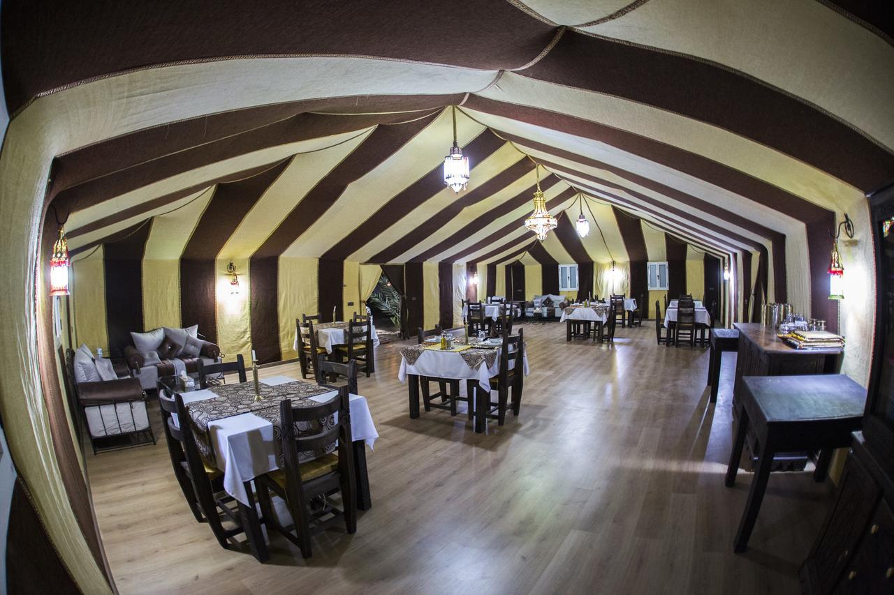 Отель Sahara Sky Luxury Camp Мерзуга Экстерьер фото