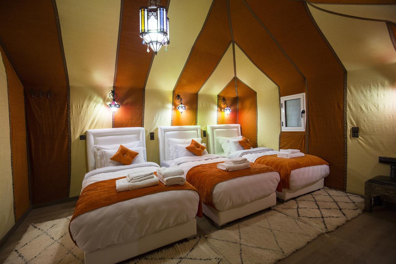 Отель Sahara Sky Luxury Camp Мерзуга Экстерьер фото