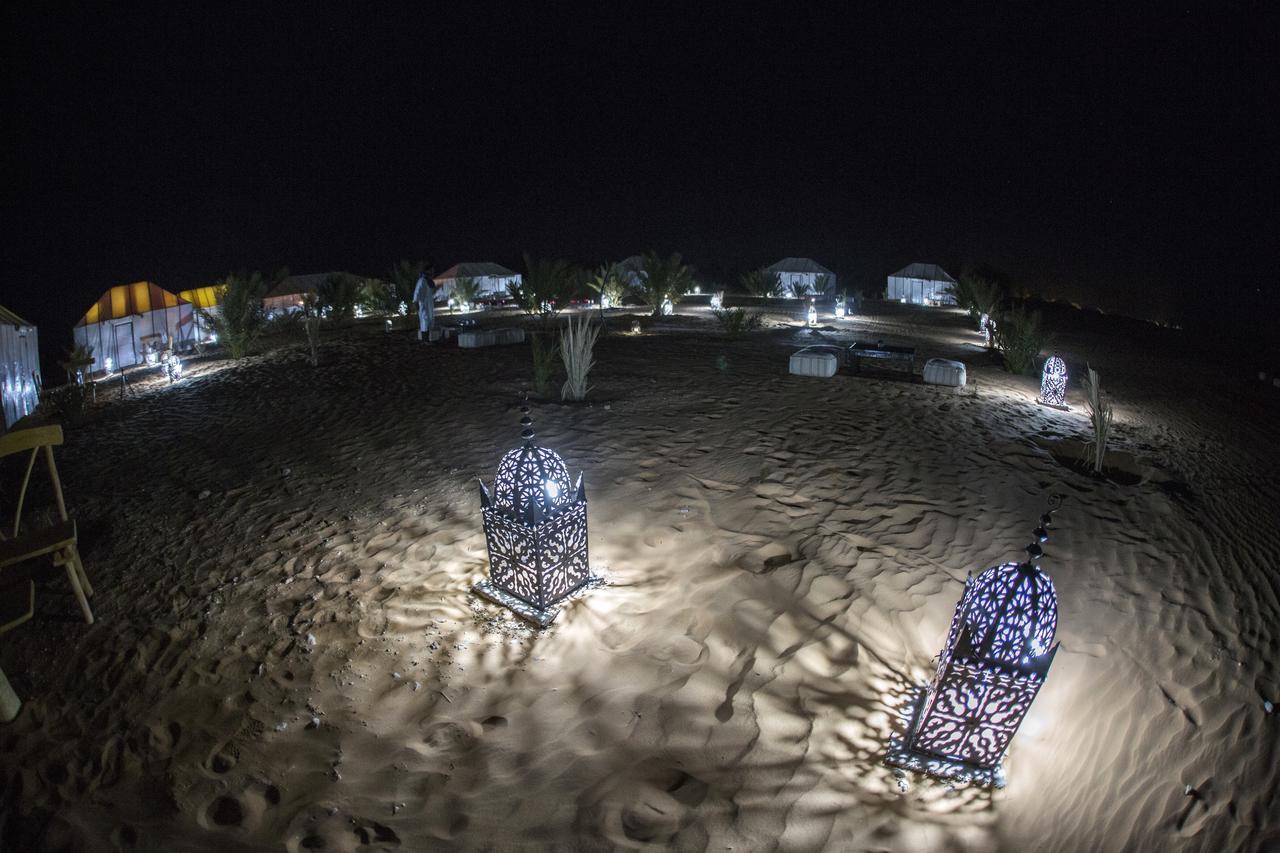 Отель Sahara Sky Luxury Camp Мерзуга Экстерьер фото