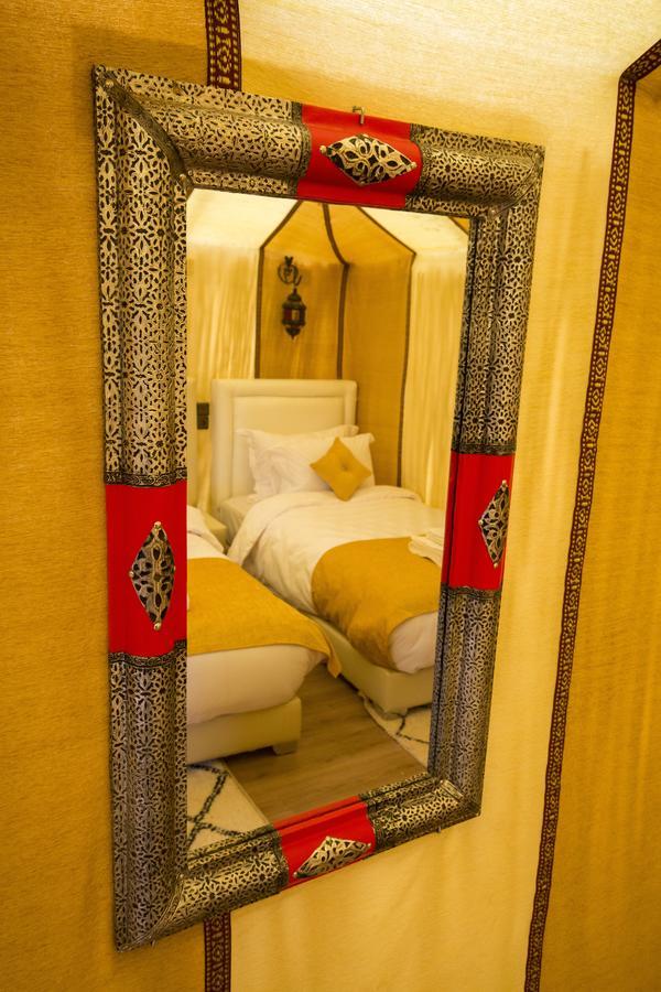 Отель Sahara Sky Luxury Camp Мерзуга Экстерьер фото