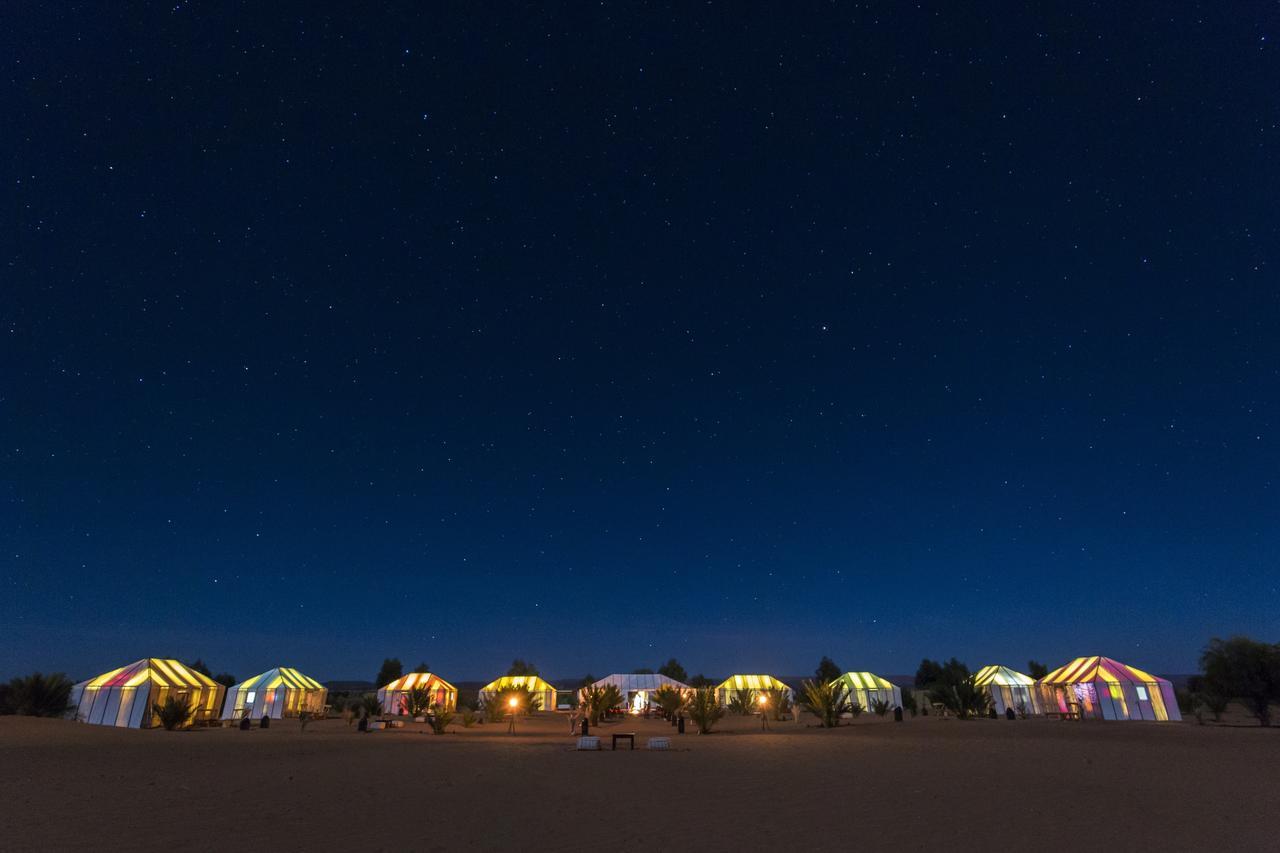 Отель Sahara Sky Luxury Camp Мерзуга Экстерьер фото