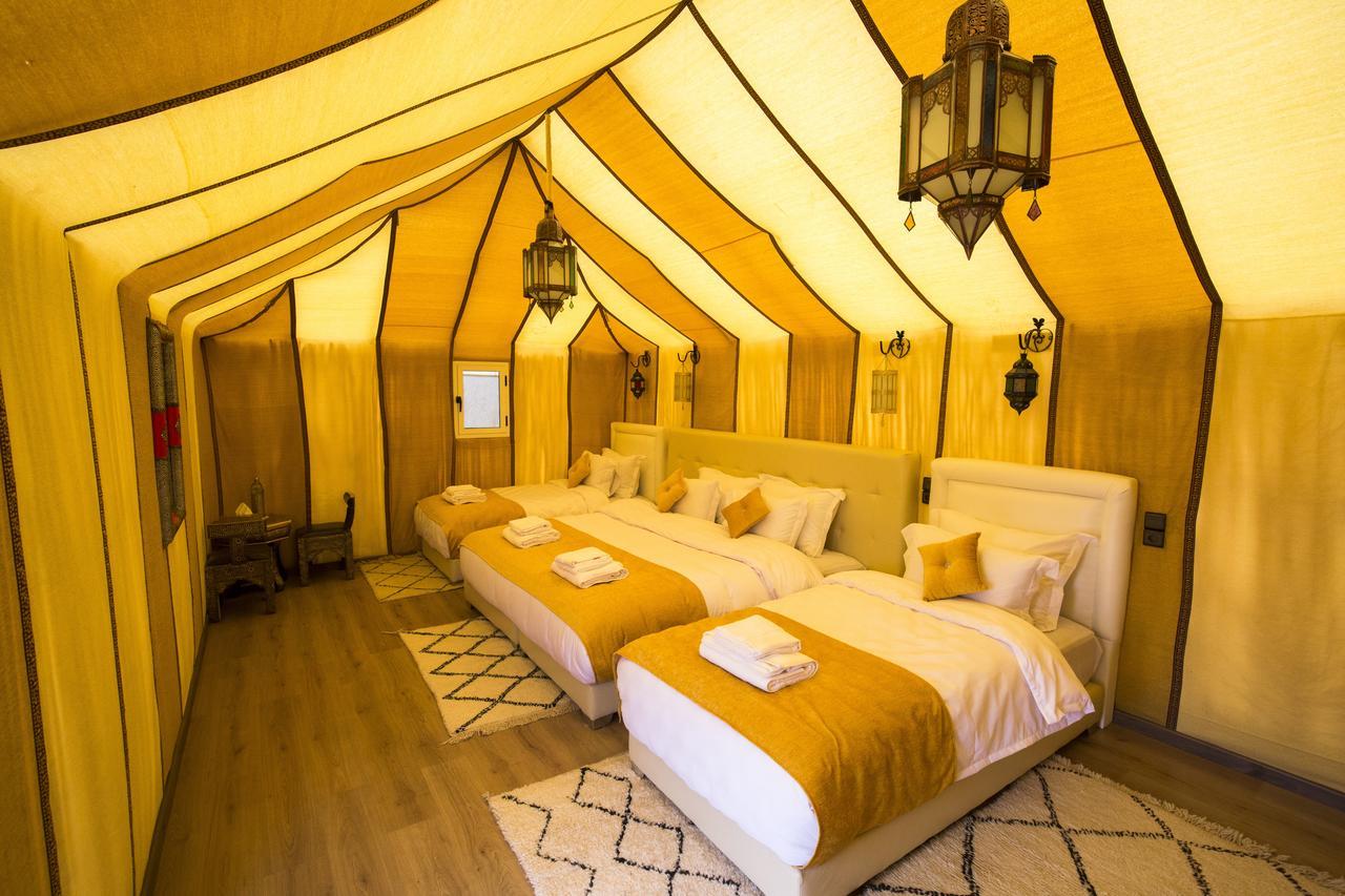 Отель Sahara Sky Luxury Camp Мерзуга Экстерьер фото