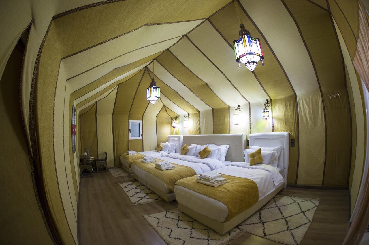 Отель Sahara Sky Luxury Camp Мерзуга Экстерьер фото