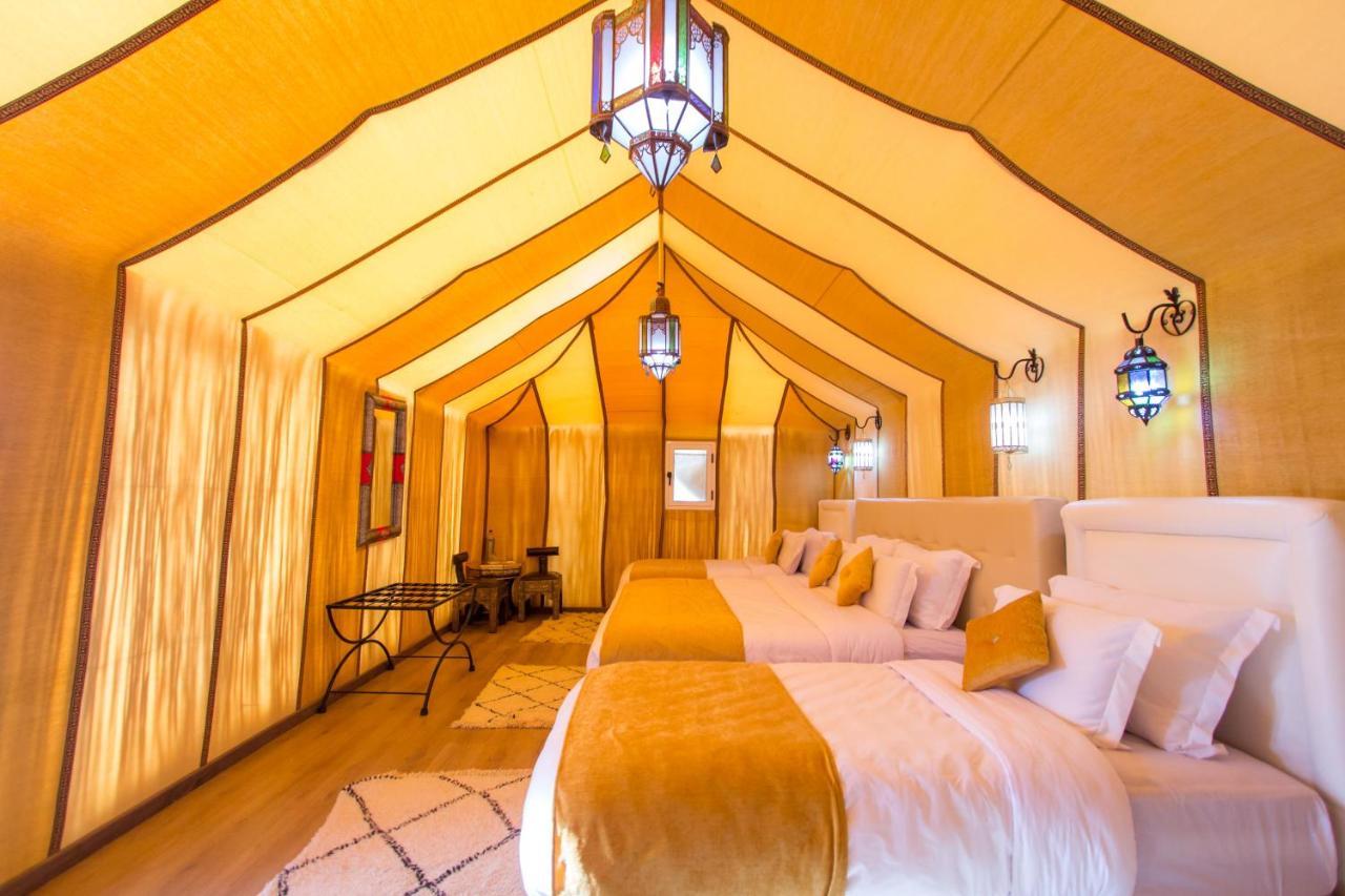 Отель Sahara Sky Luxury Camp Мерзуга Экстерьер фото
