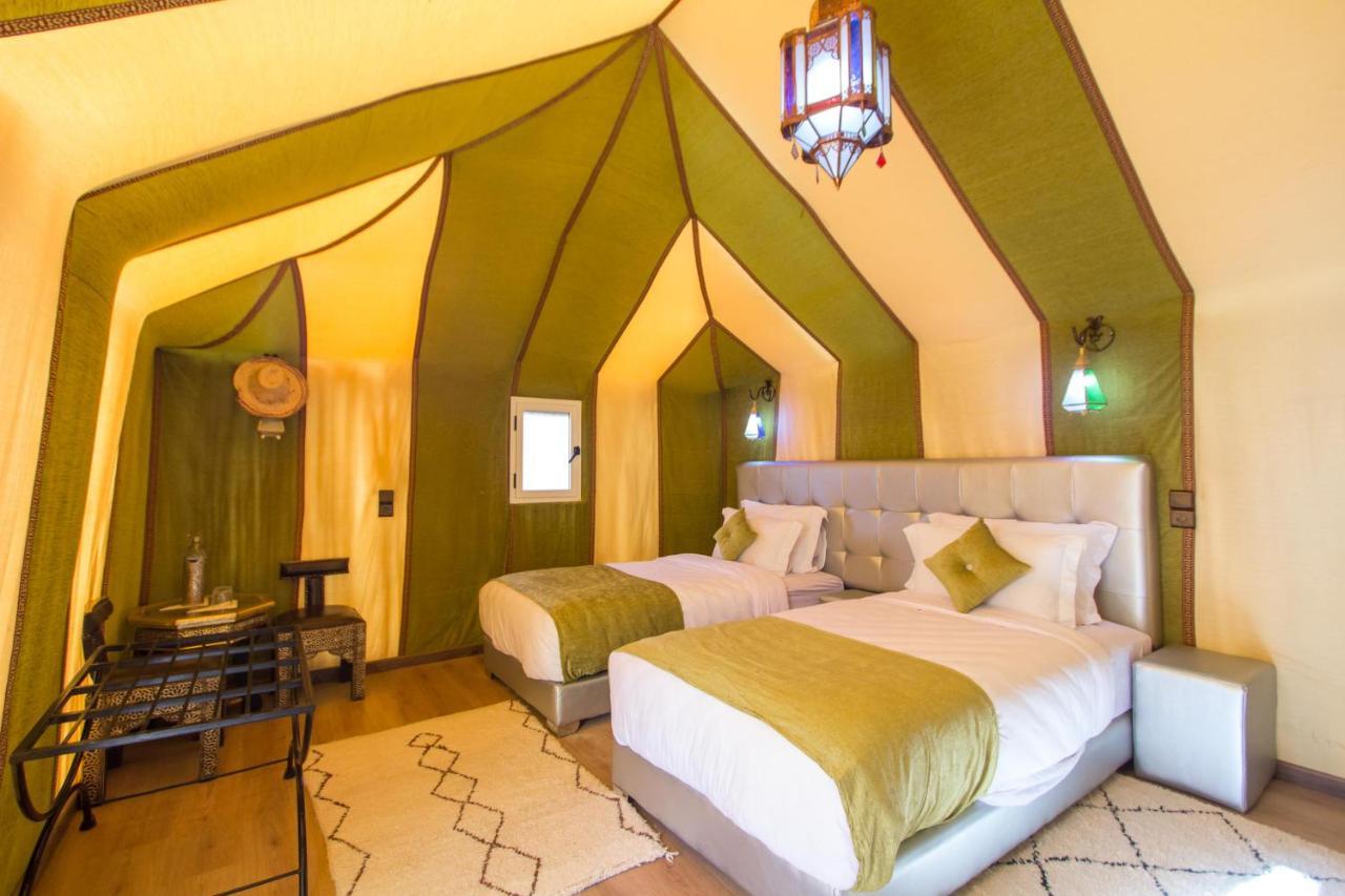 Отель Sahara Sky Luxury Camp Мерзуга Экстерьер фото