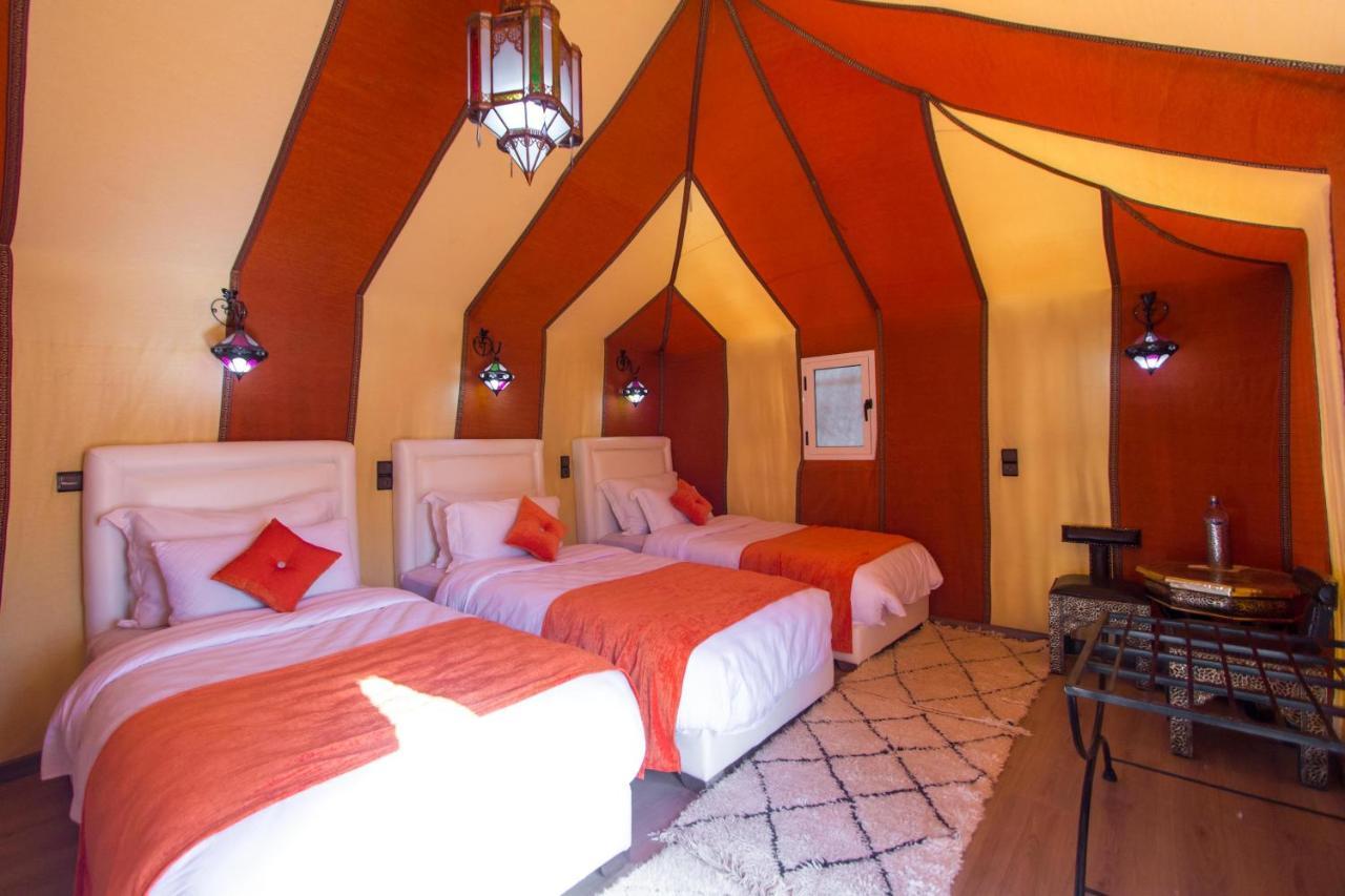Отель Sahara Sky Luxury Camp Мерзуга Экстерьер фото