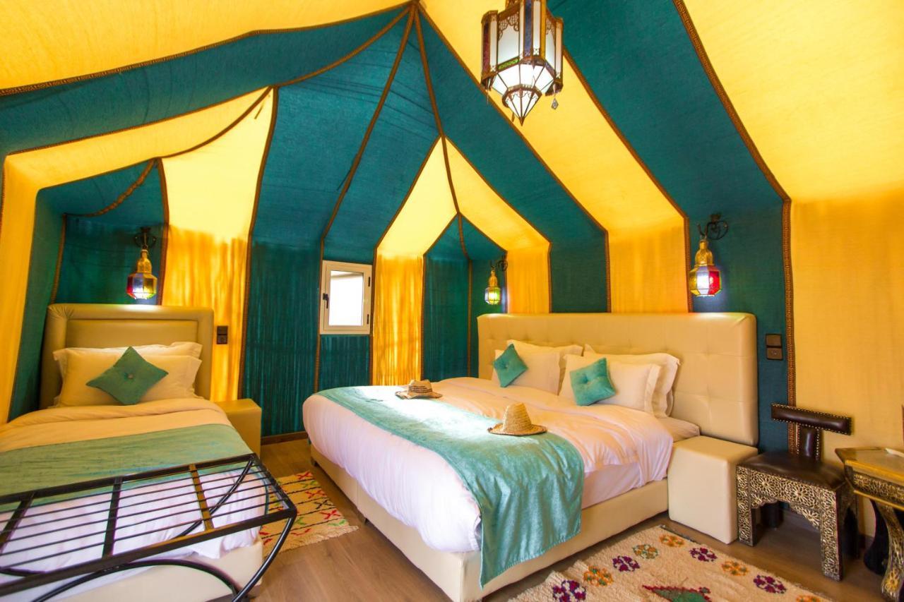 Отель Sahara Sky Luxury Camp Мерзуга Экстерьер фото