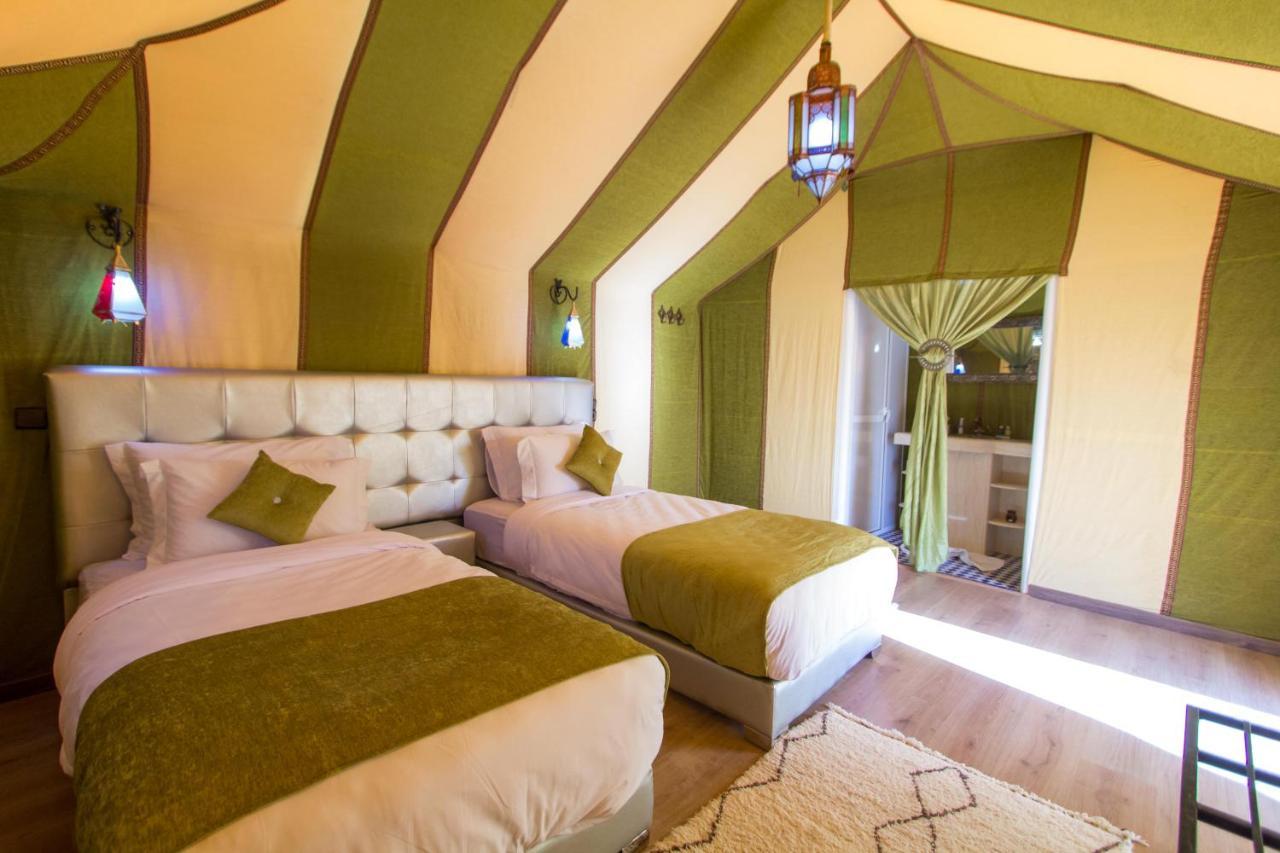 Отель Sahara Sky Luxury Camp Мерзуга Экстерьер фото